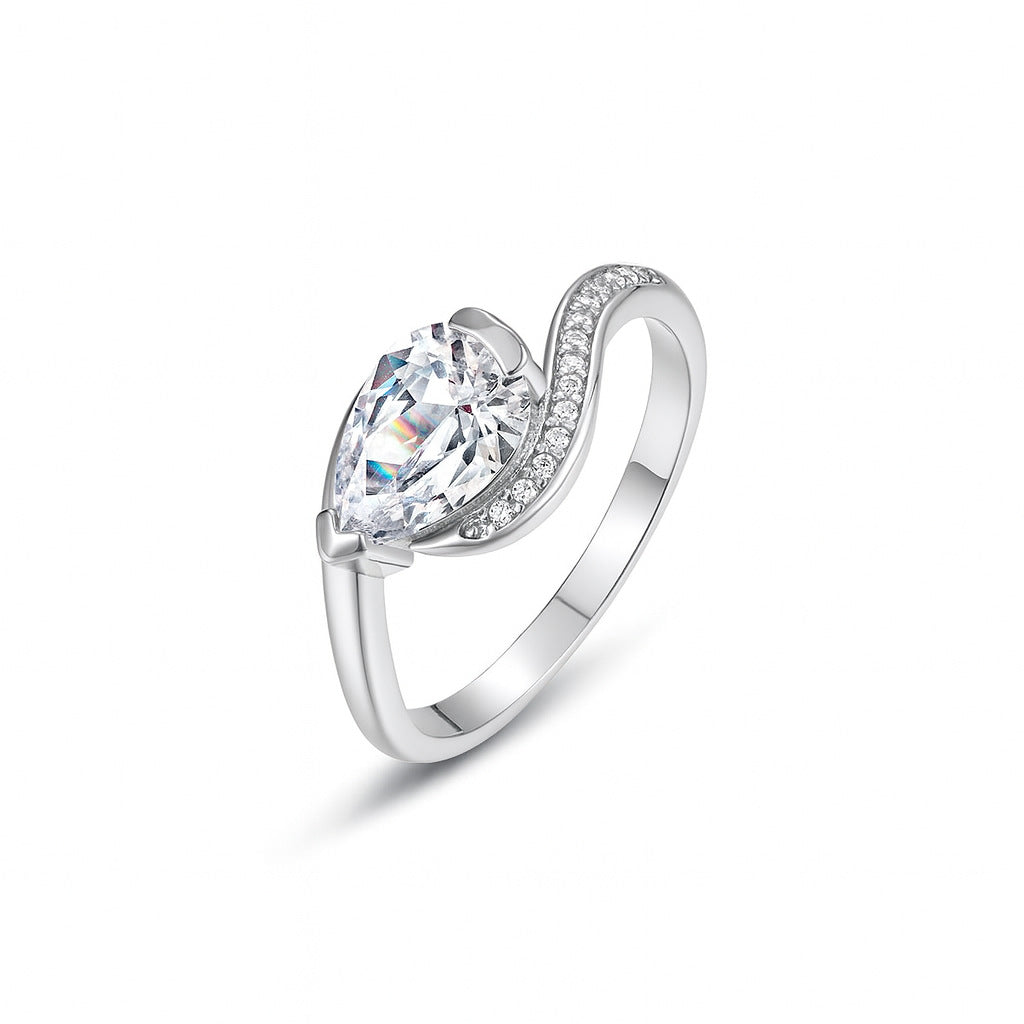 1.5 carats Water drop women's ring