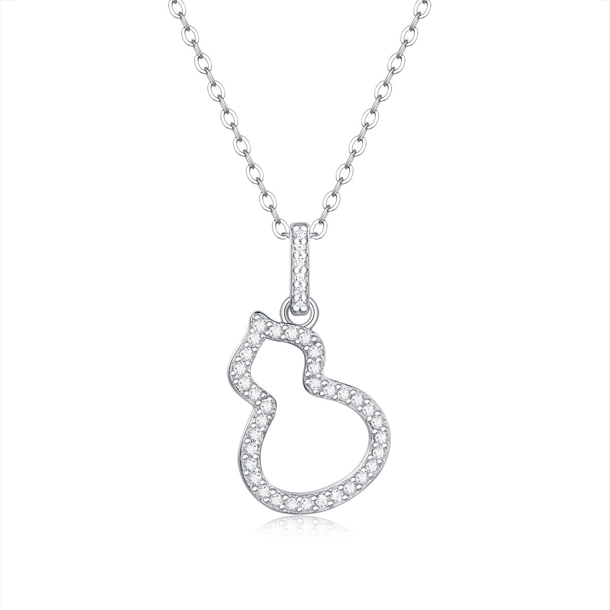 one-carat collarbone necklace
