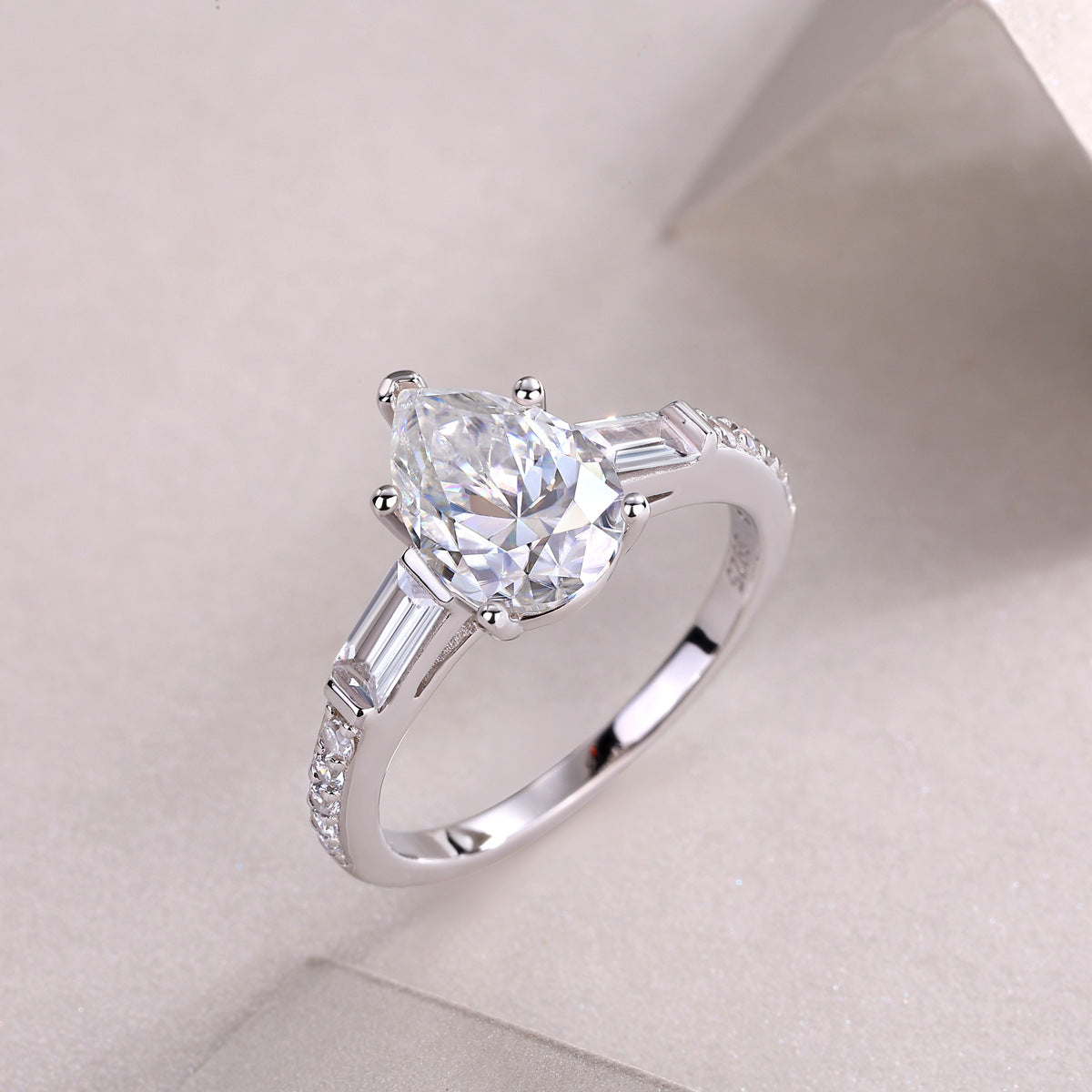 Moonlight 3.1 carat ring