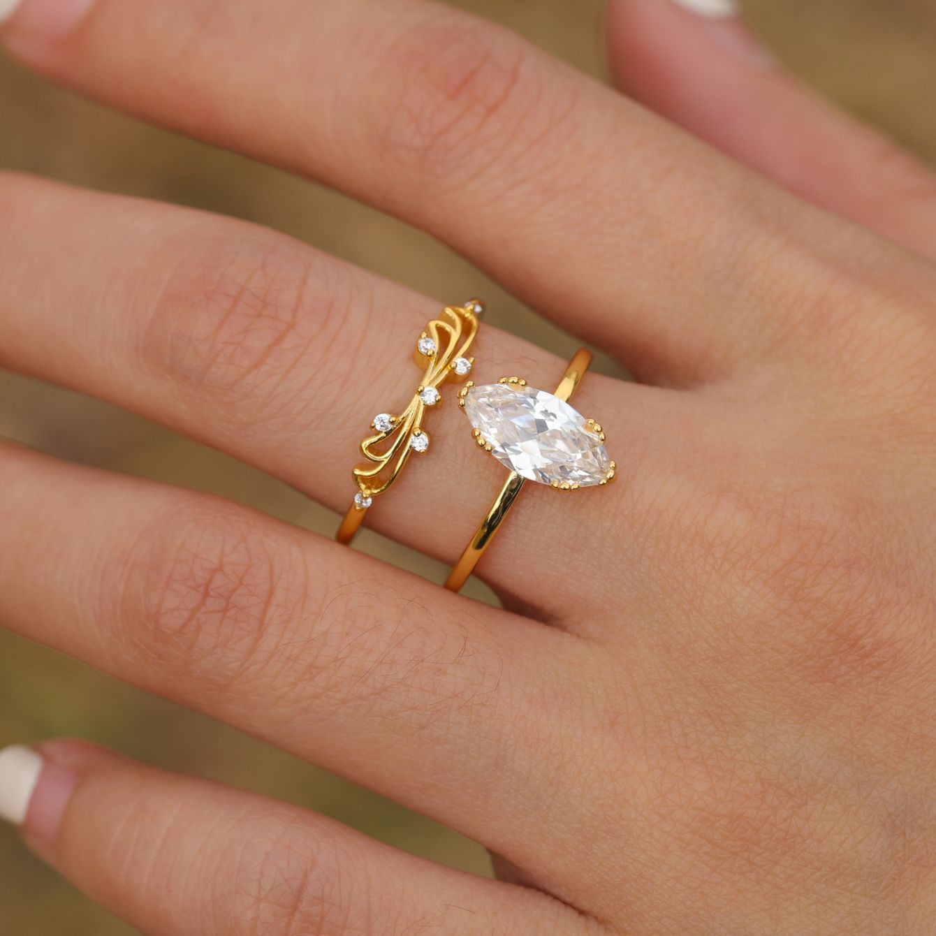 2 carats Horse eye stacked ring