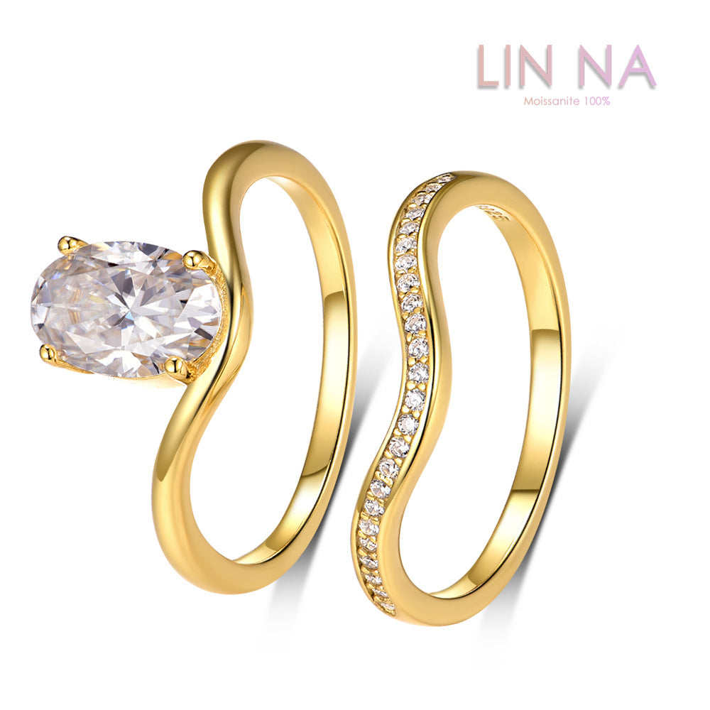 2.5 carat egg-shaped  ring