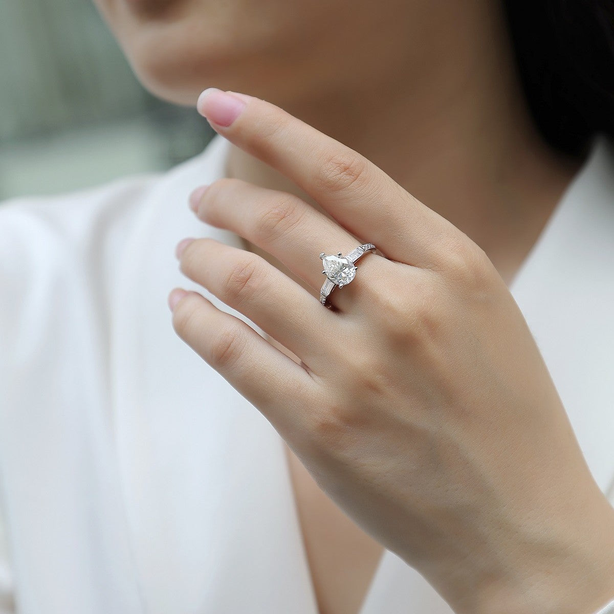 Moonlight 3.1 carat ring