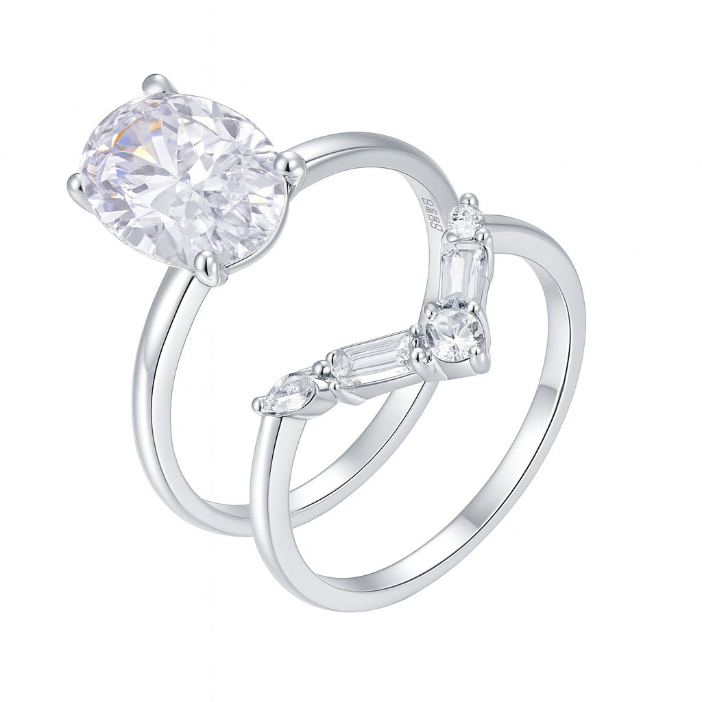 4.5 carat  egg-shaped main stone exquisite set ring