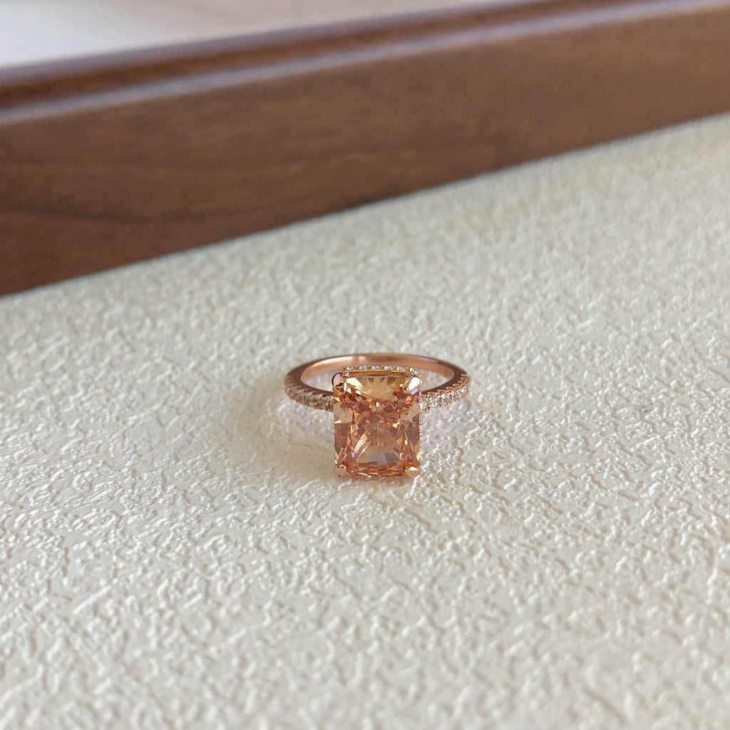 Fashion commuter ring