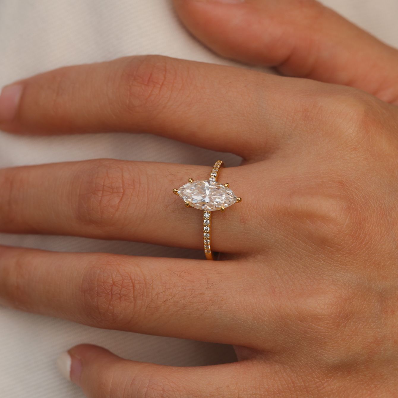 2 Krama eye-shaped  rings