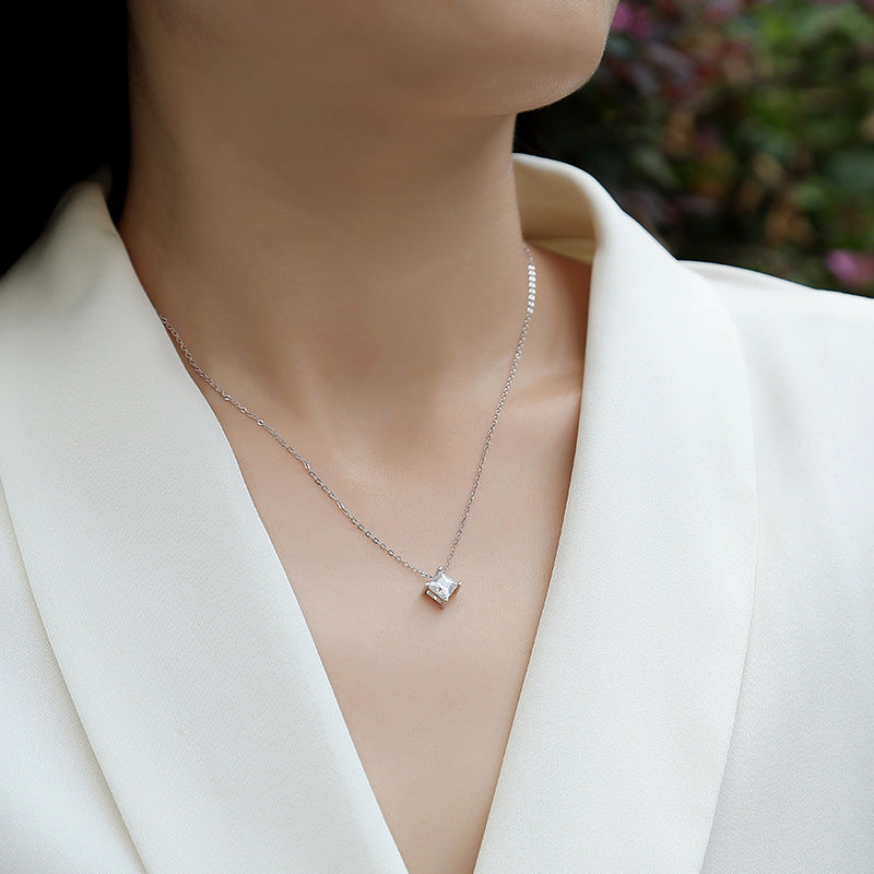 Princess Anna's Encounter 1 Carat Necklace
