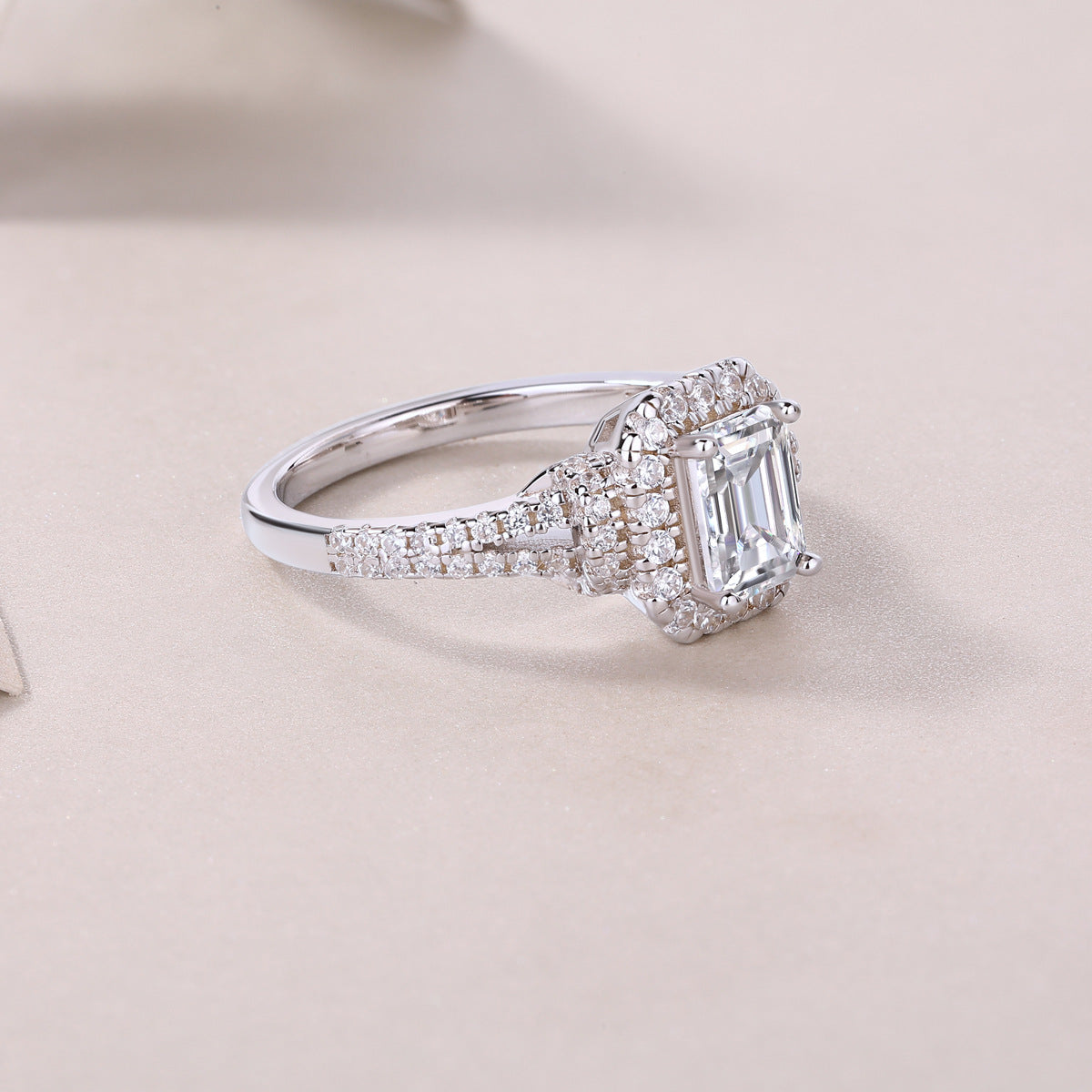 Dream box mozzarella 1 carat ring