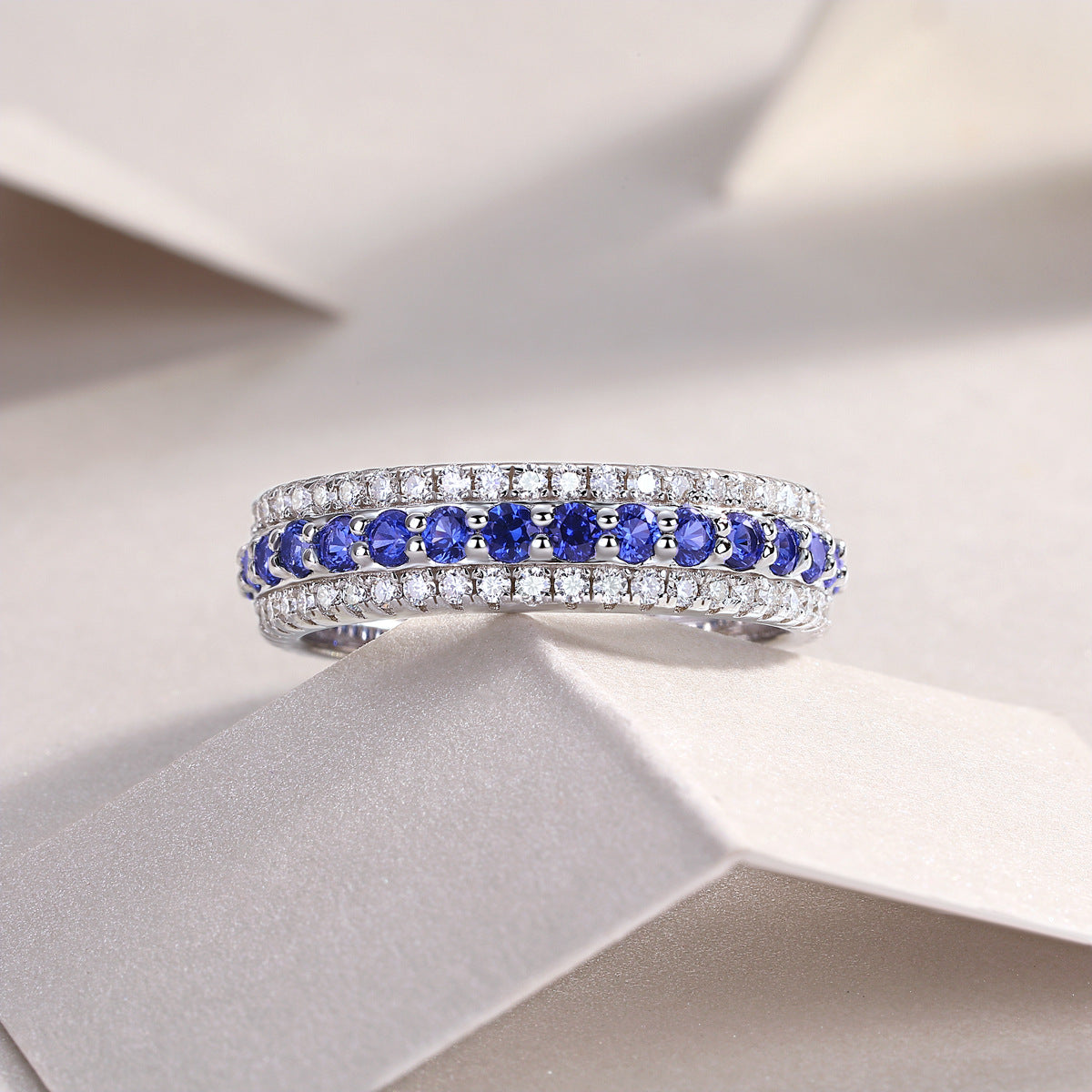 Sapphire full diamond round light luxury ring
