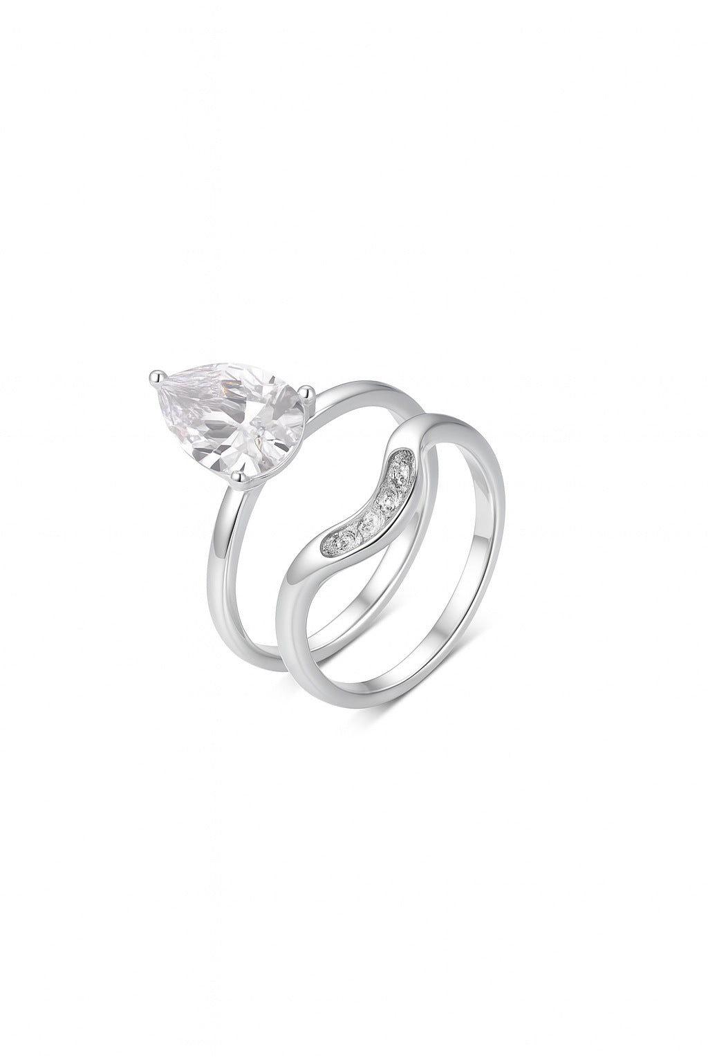 4 carat drop-shaped main stone  ring