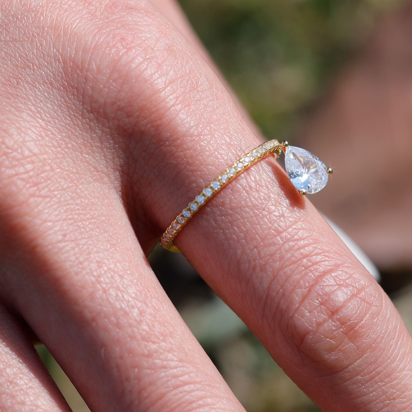 0.8carat Drop-shaped moissanite extension design ring