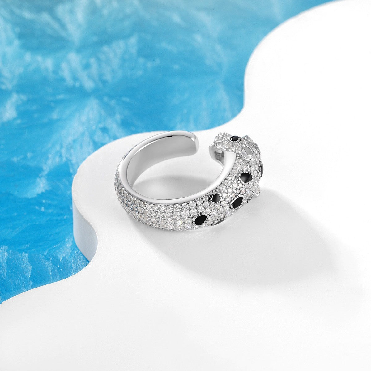 Full Diamond Leopard Head Opening Ring