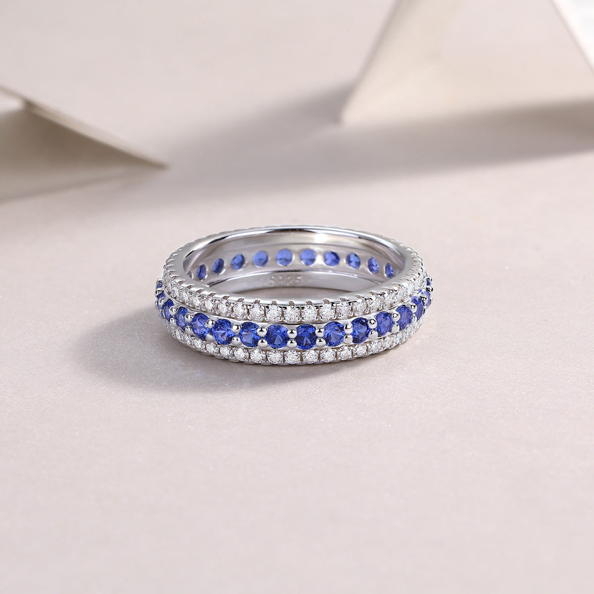 Sapphire full diamond round light luxury ring