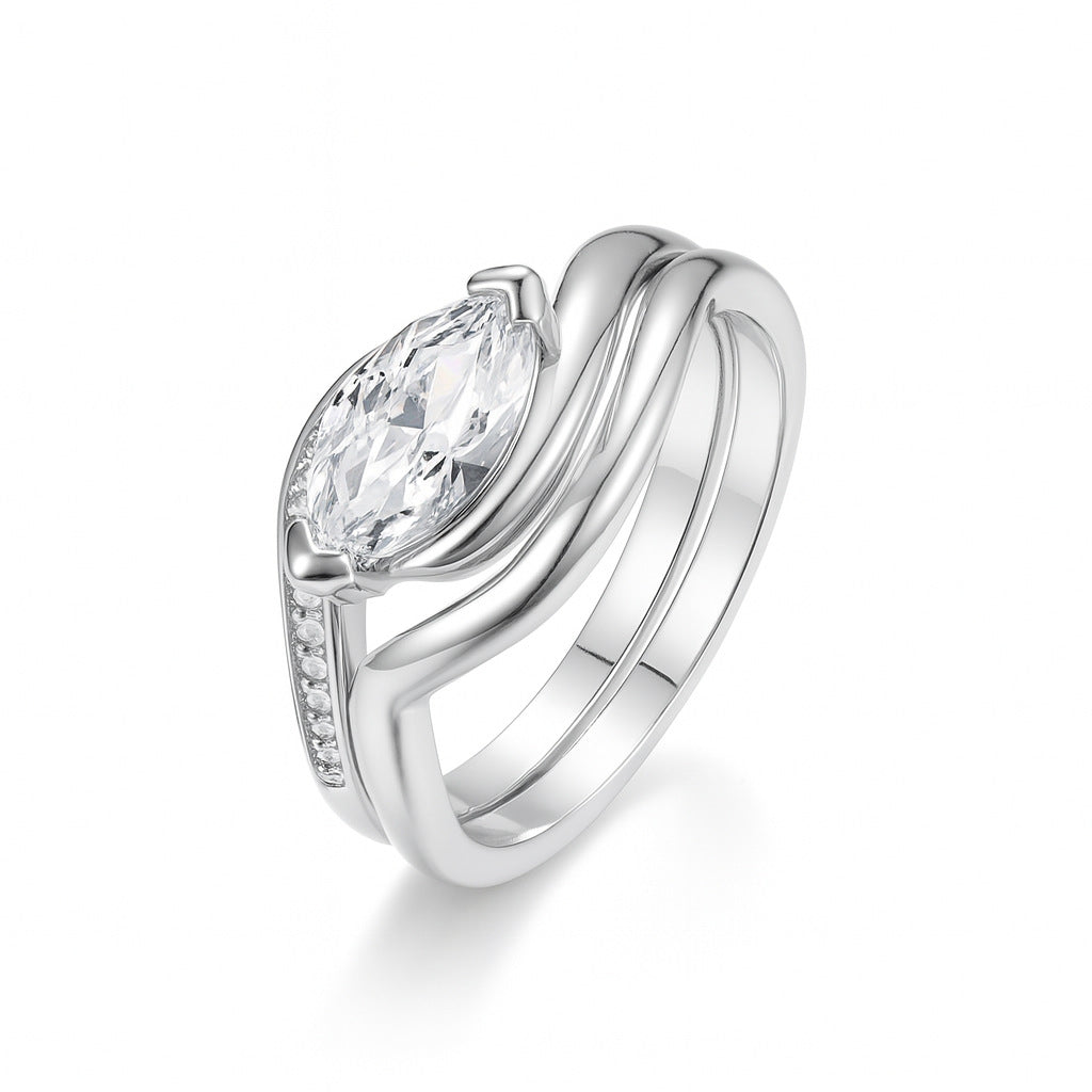 1 carat  set with horse eye ring.