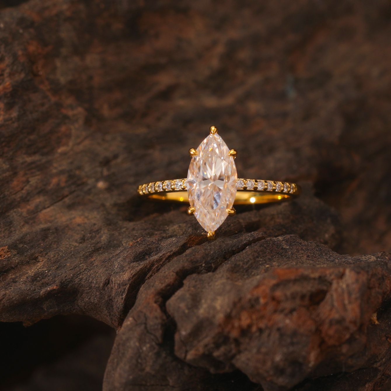 2 Krama eye-shaped  rings