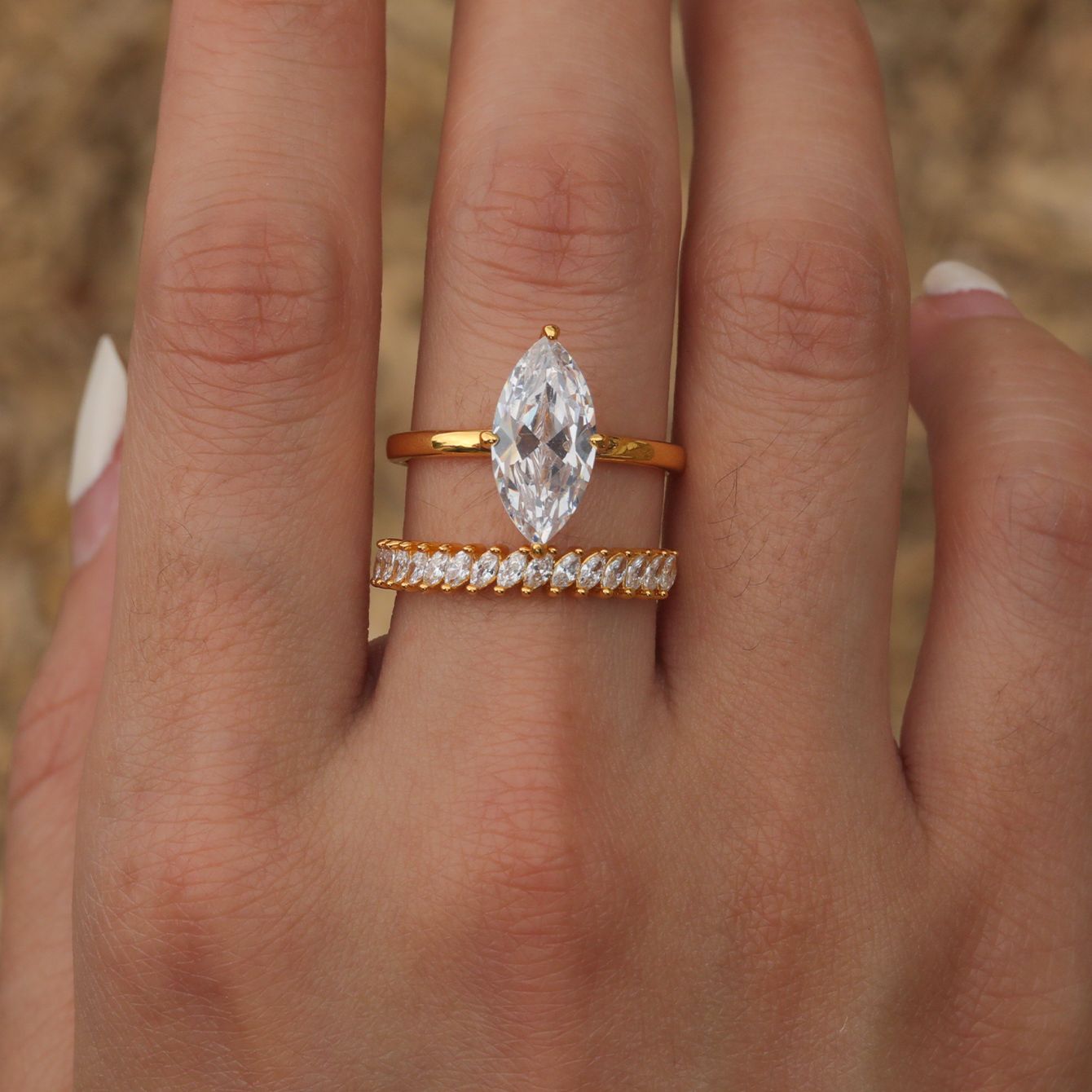 3 carat horse eye-shaped main stone stacked ring