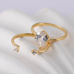 2-carat drop-shaped sparkle combination set ring.